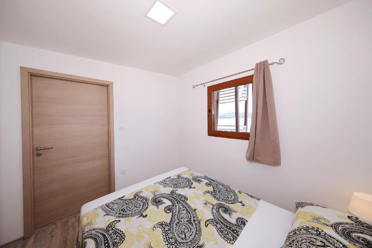 Mobile Home Plumeria 1 Biograd Na Moru Exteriér fotografie