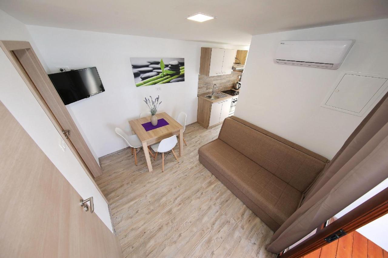 Mobile Home Plumeria 1 Biograd Na Moru Exteriér fotografie